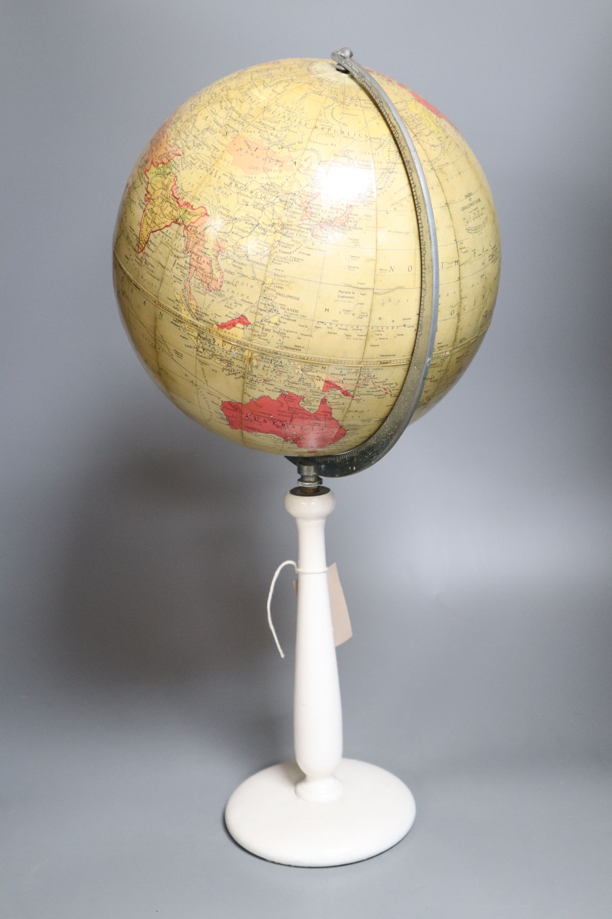 A Phillips 10 inch Challenge globe